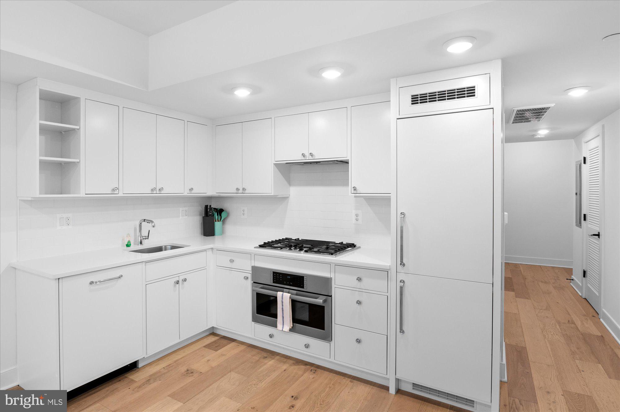2869 28TH NW 301