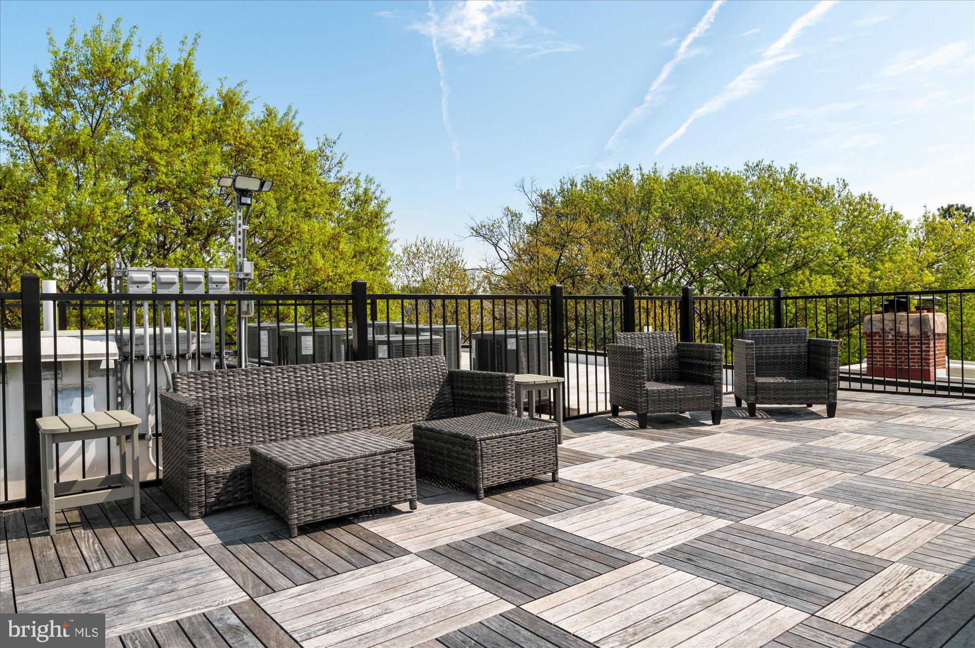 2869 28TH NW 301