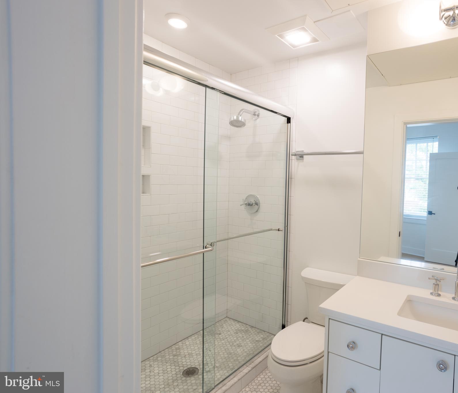 2869 28TH NW 204