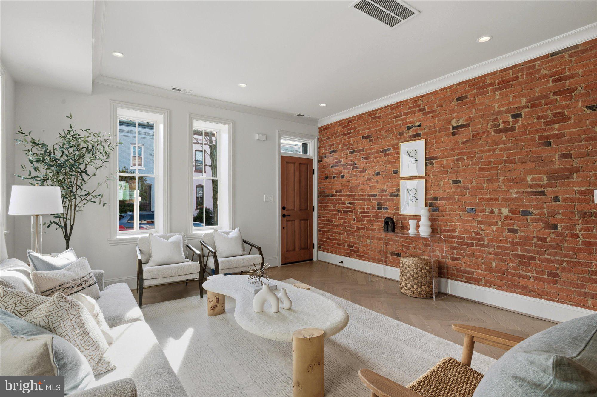 1509 CAROLINE STREET NW