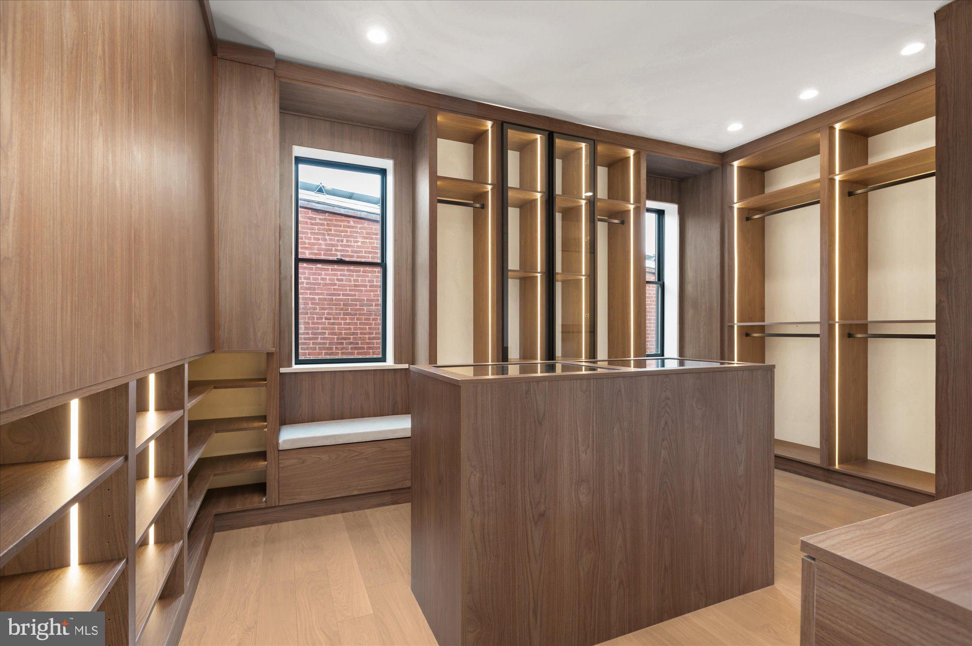 1115 RHODE ISLAND AVENUE NW