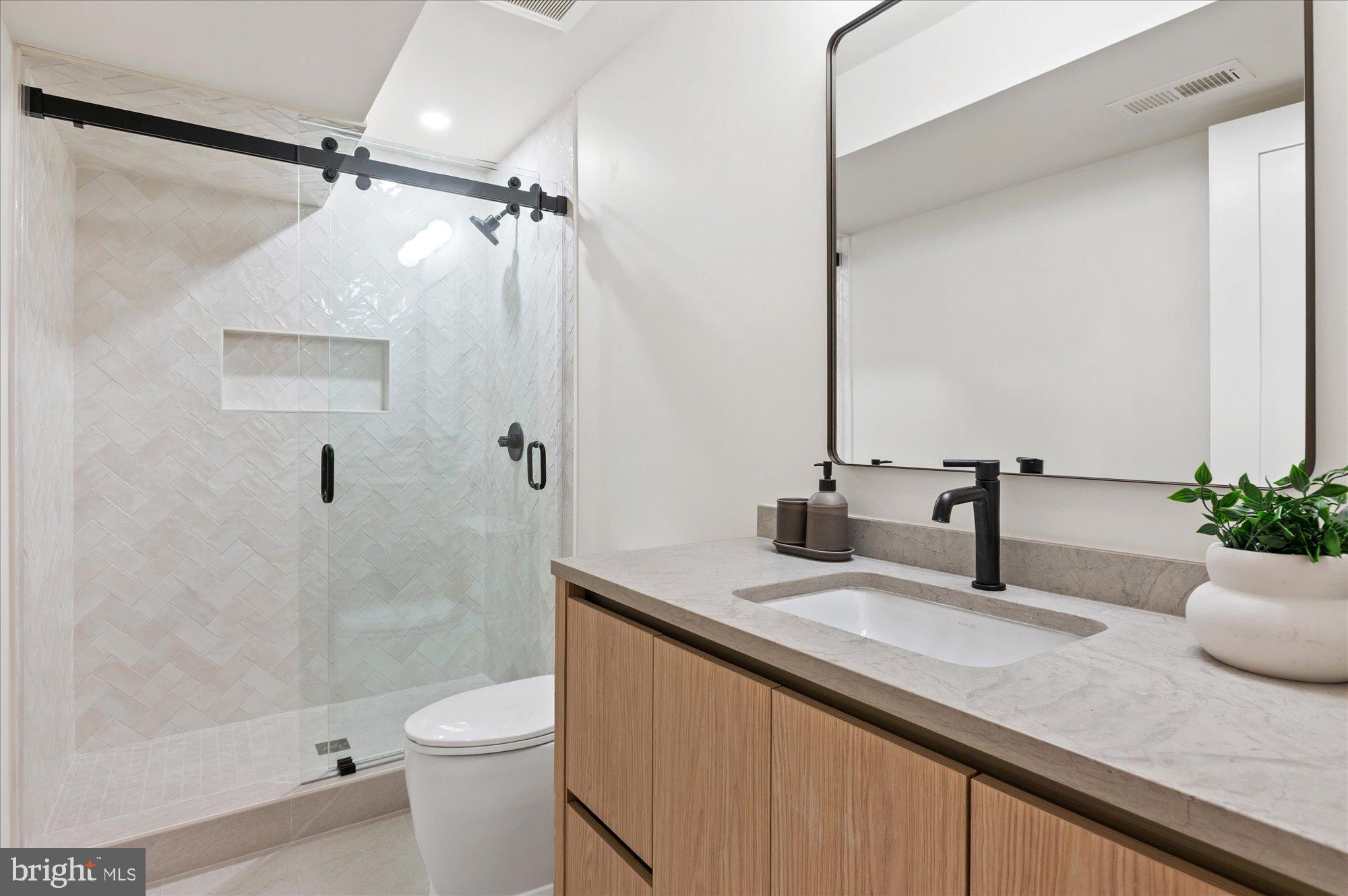 5011 FULTON STREET NW