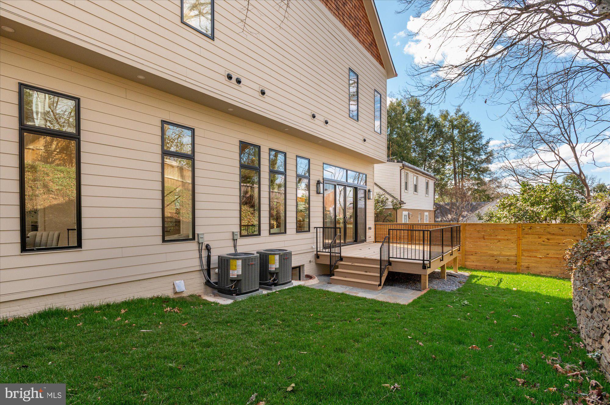 5011 FULTON STREET NW