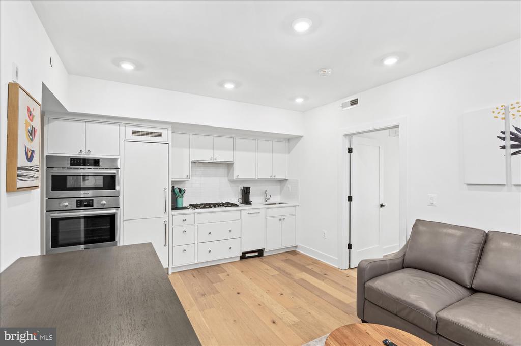 2869 28TH NW 202