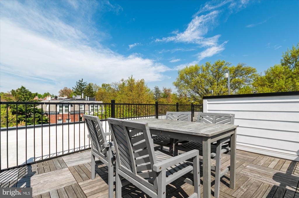 2869 28TH STREET NW Unit: 001