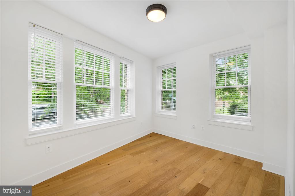 2869 28TH STREET NW Unit: 003