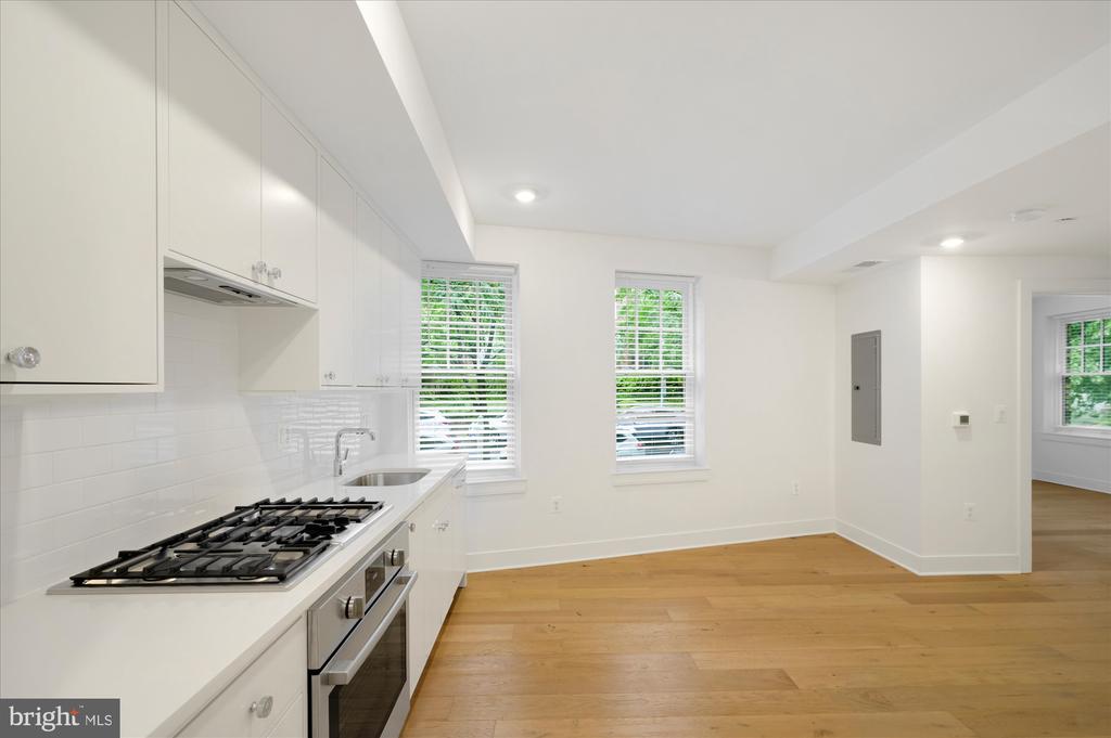 2869 28TH STREET NW Unit: 003