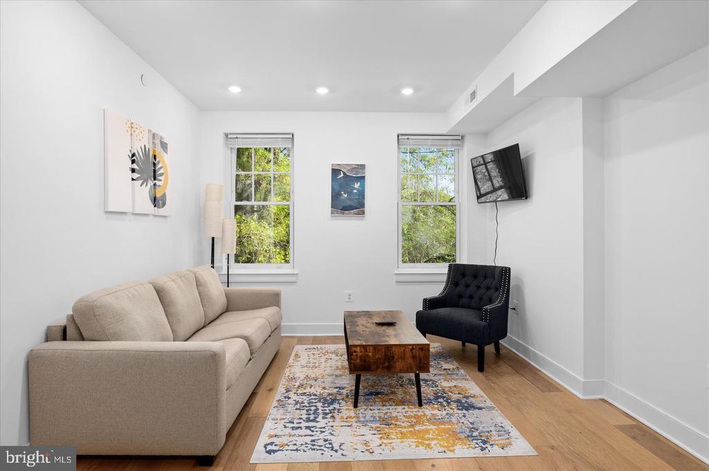 2869 28TH NW Unit: 101