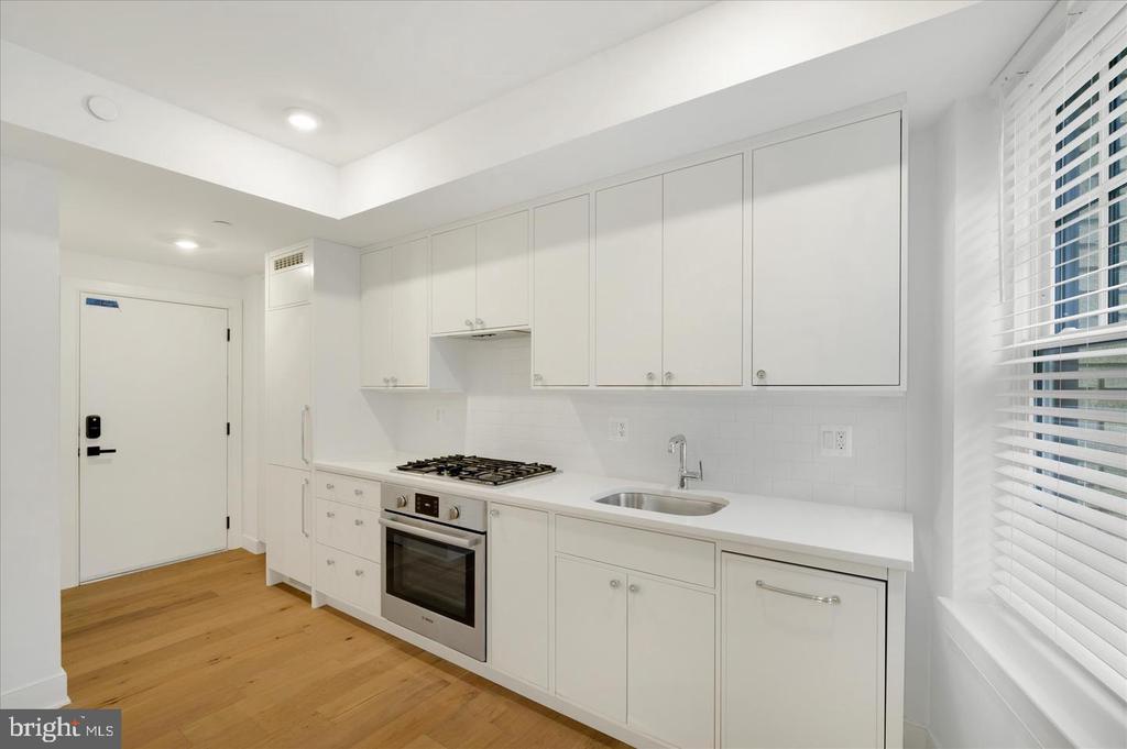 2869 28TH STREET NW Unit: 003