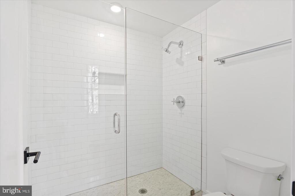 2869 28TH STREET NW Unit: 202