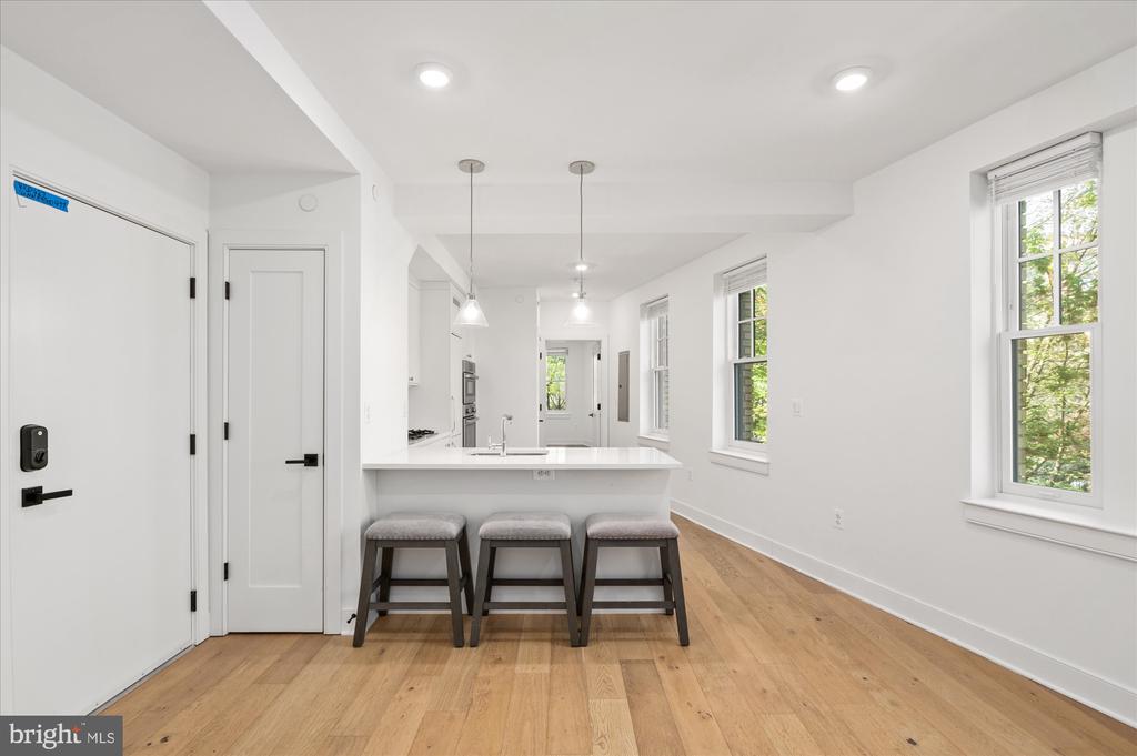 2869 NW 28TH STREET NW Unit: 303