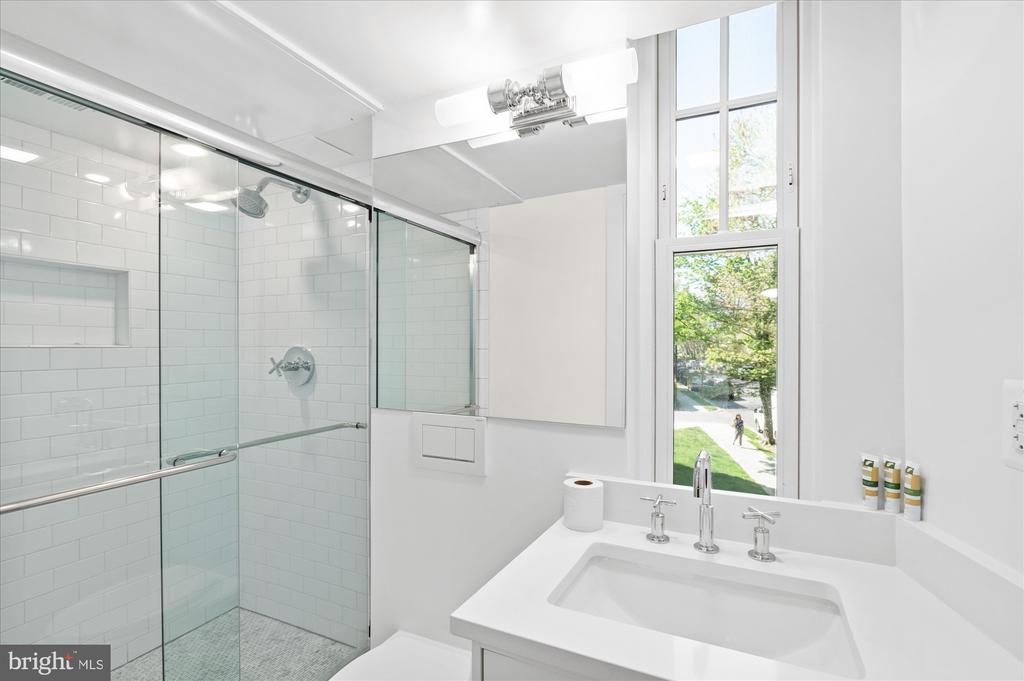 2869 NW 28TH STREET NW Unit: 303