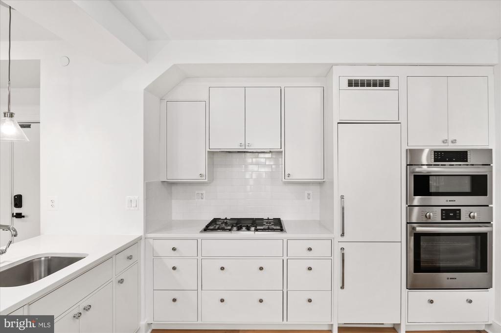 2869 NW 28TH STREET NW Unit: 303