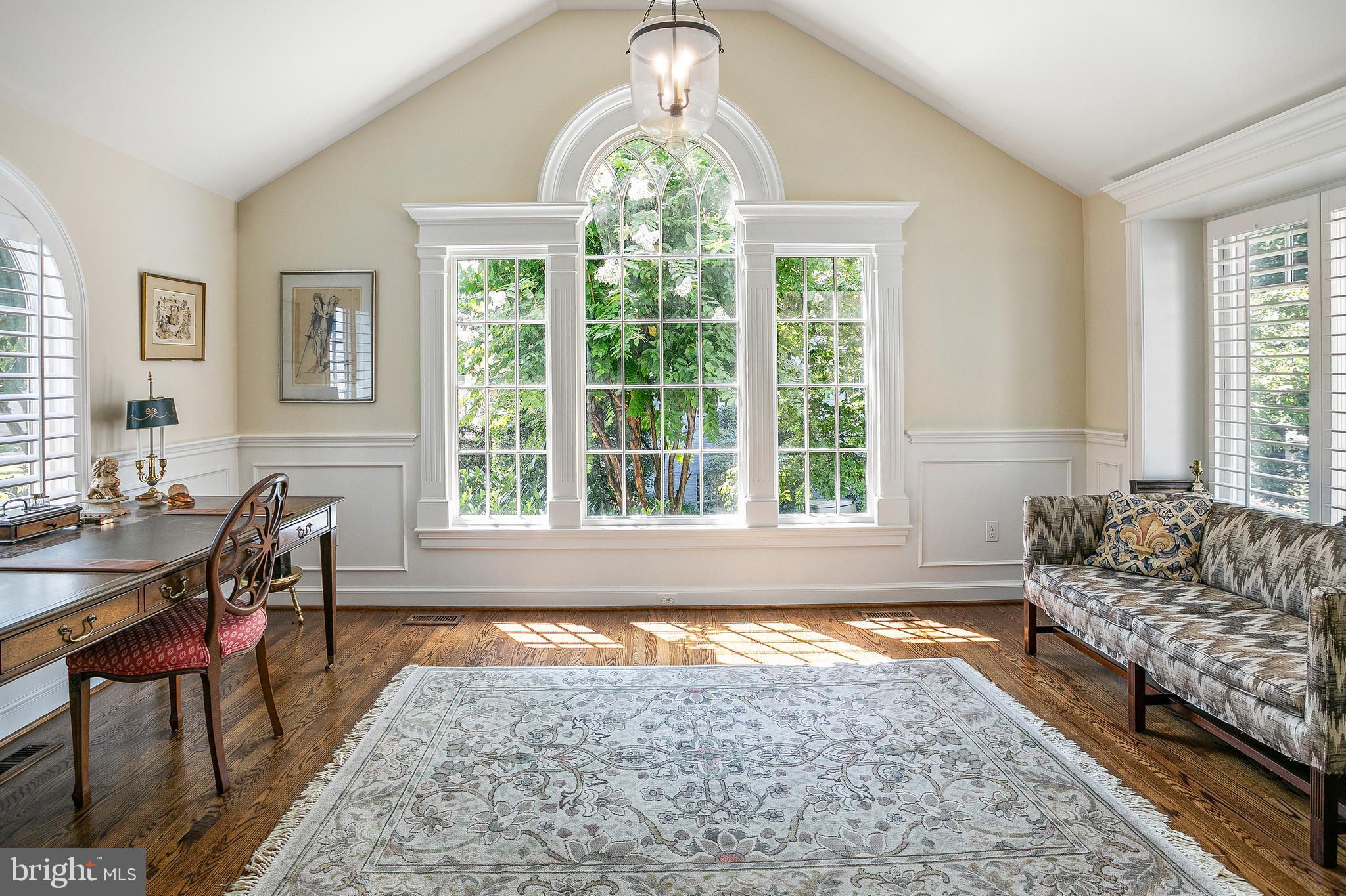 8126 KERRY LANE