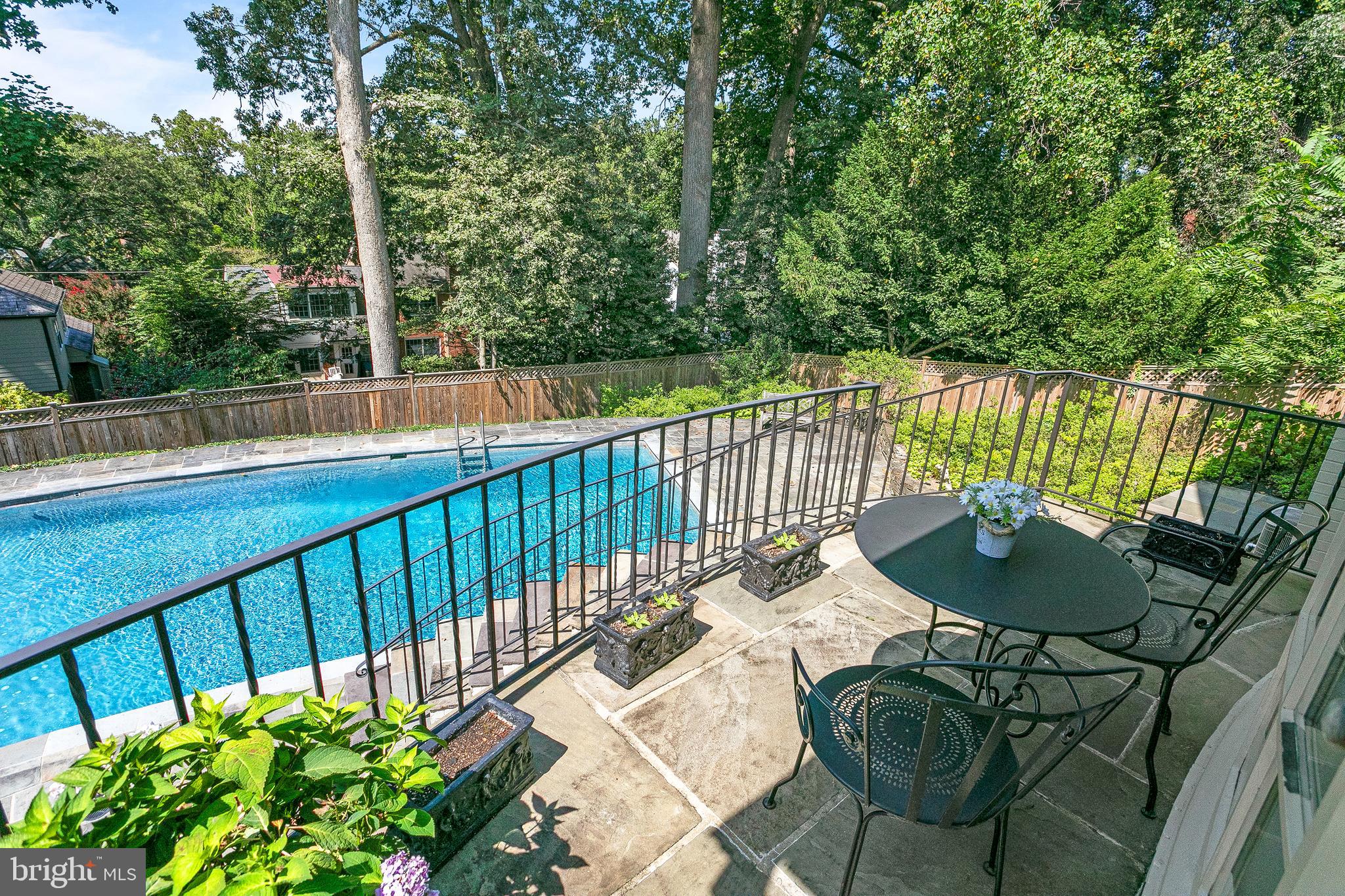 8126 KERRY LANE