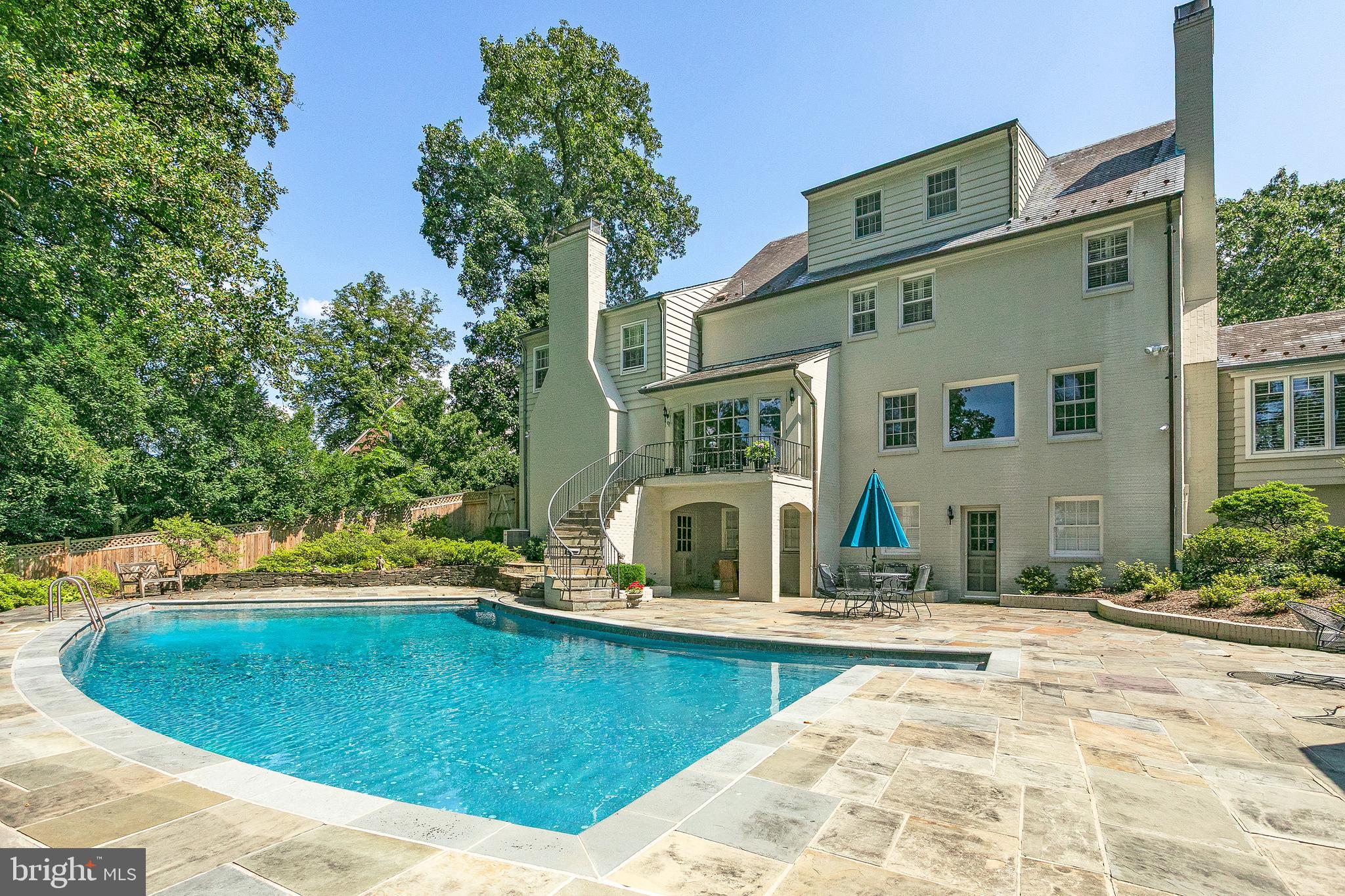 8126 KERRY LANE