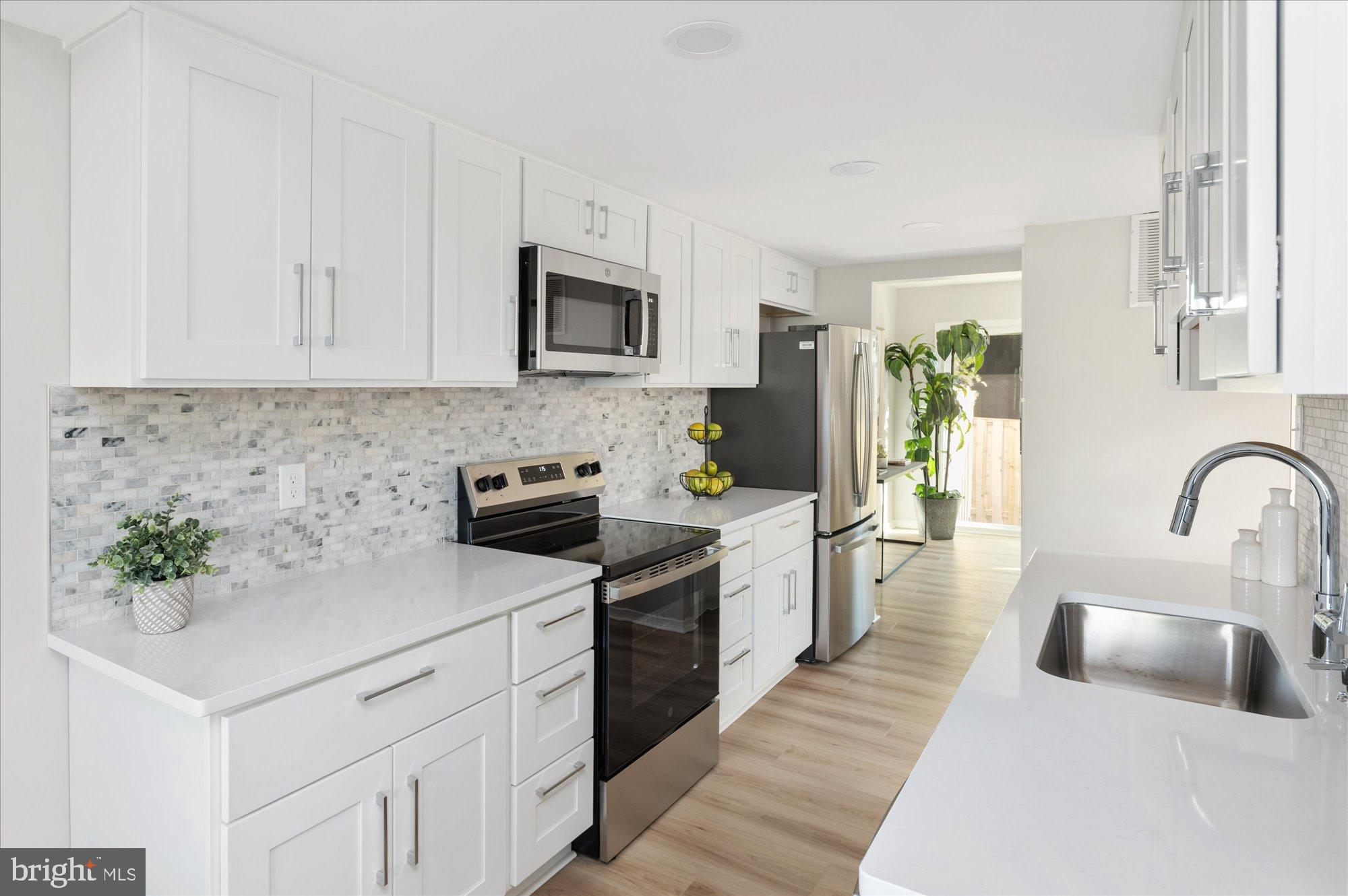 18473 STONE HOLLOW DRIVE