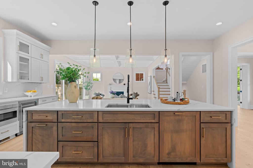 5104 FAIRGLEN LANE