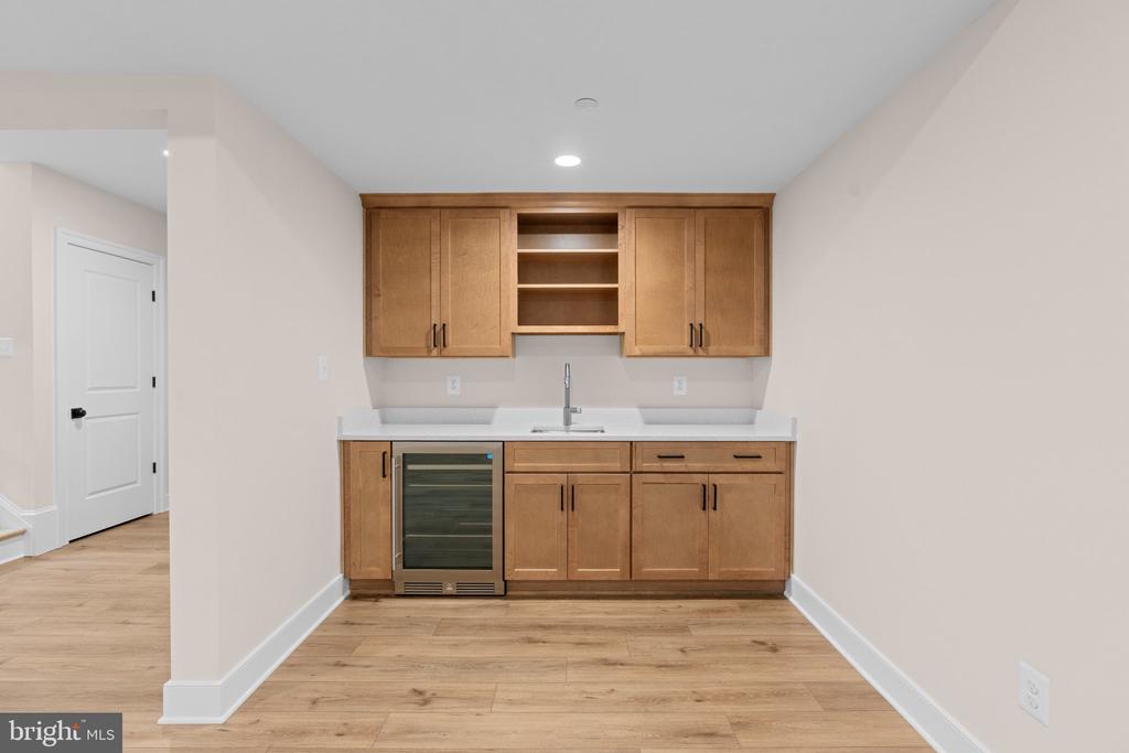 5104 FAIRGLEN LANE