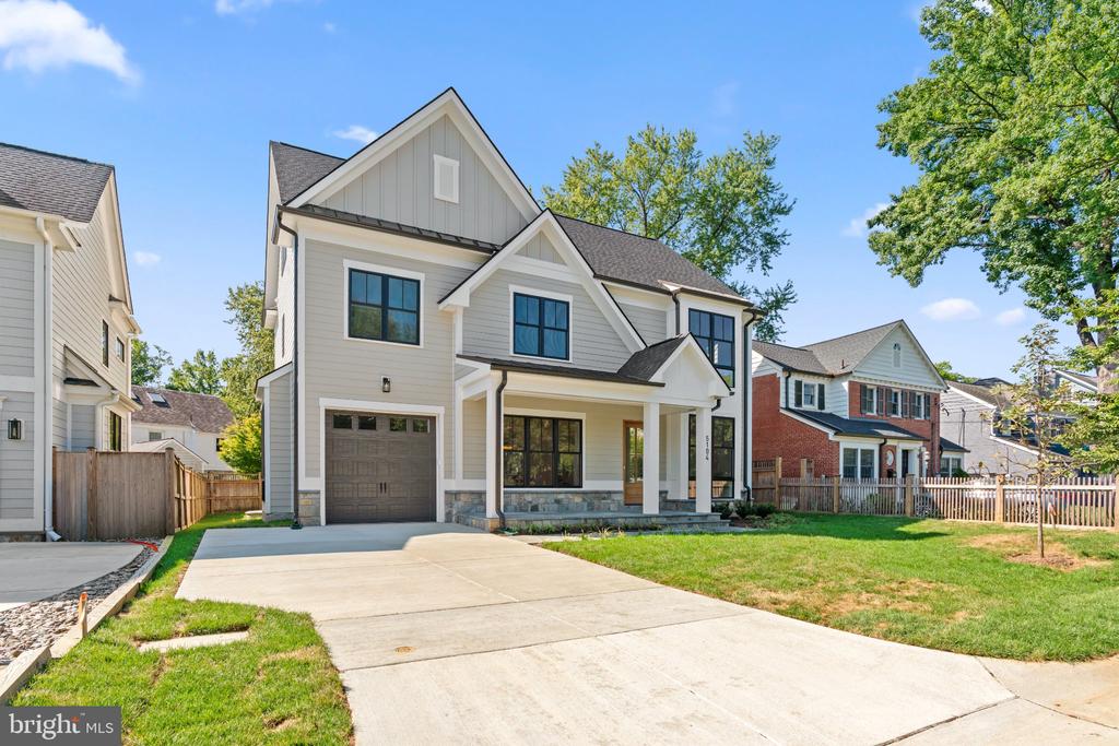 5104 FAIRGLEN LANE