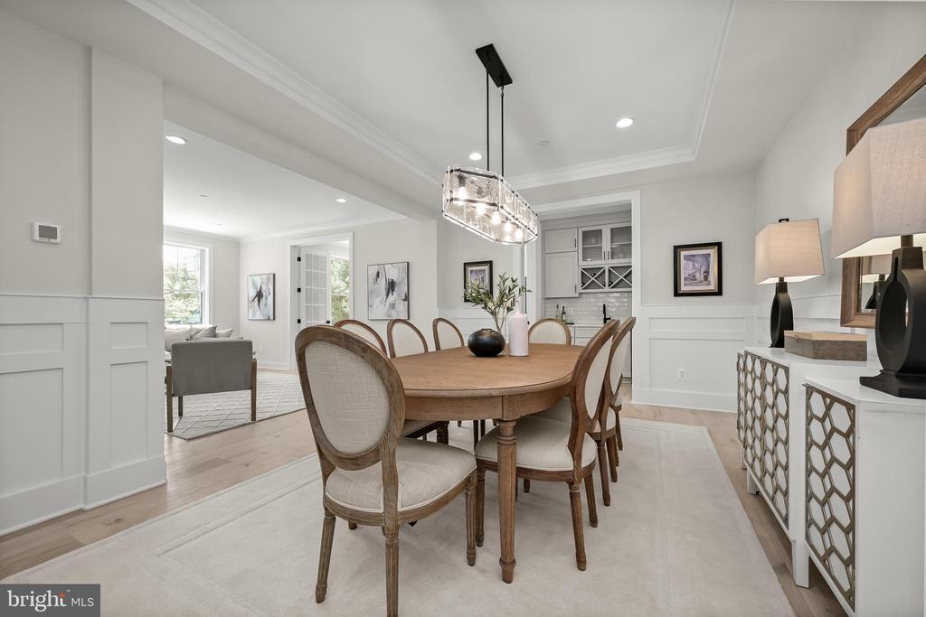 5104 FAIRGLEN LANE