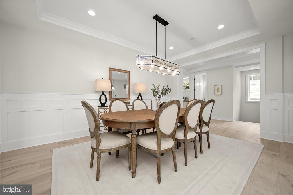 5104 FAIRGLEN LANE