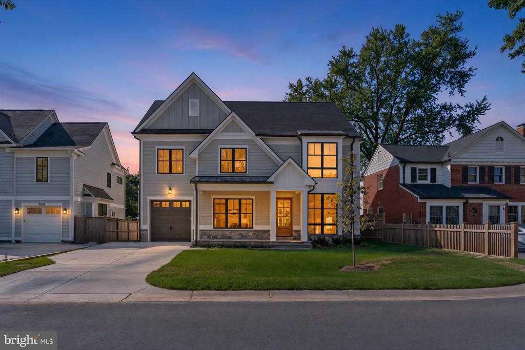 5104 FAIRGLEN LANE