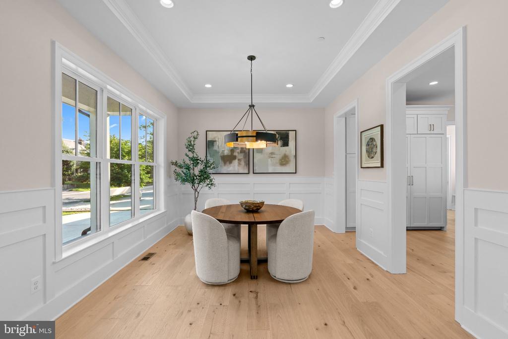 5104 FAIRGLEN LANE