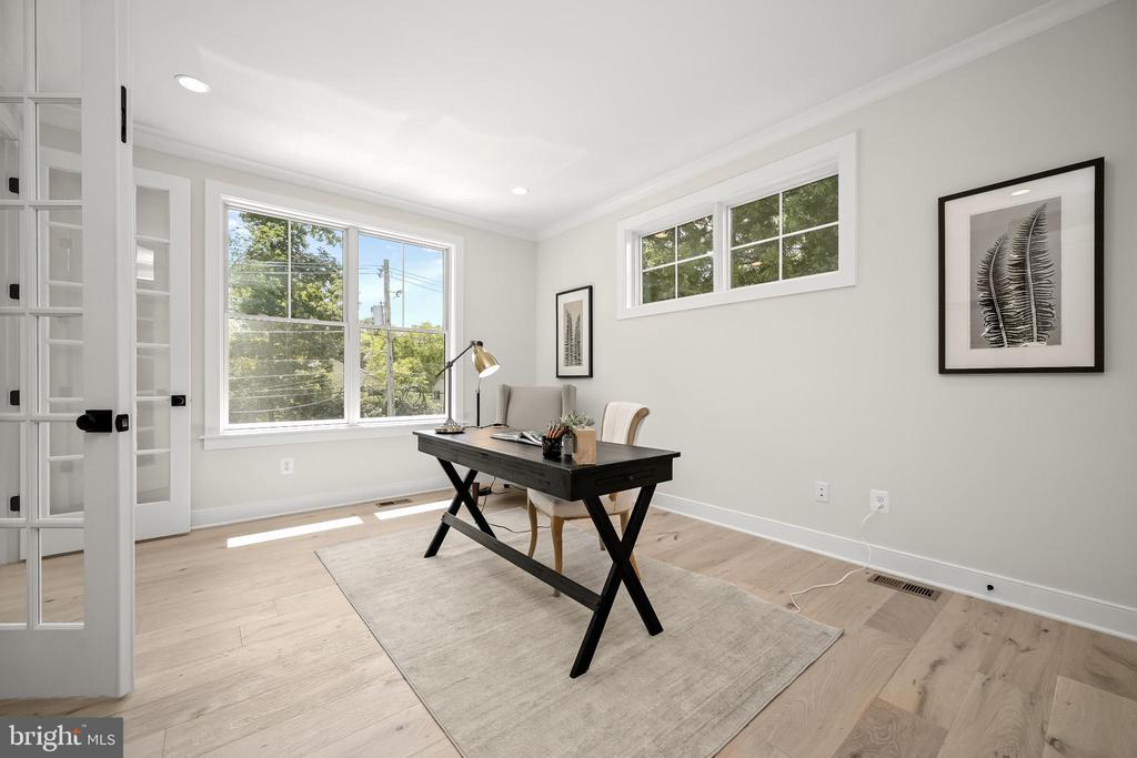 5104 FAIRGLEN LANE