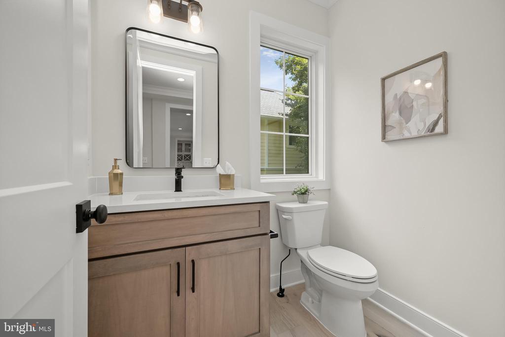 5104 FAIRGLEN LANE