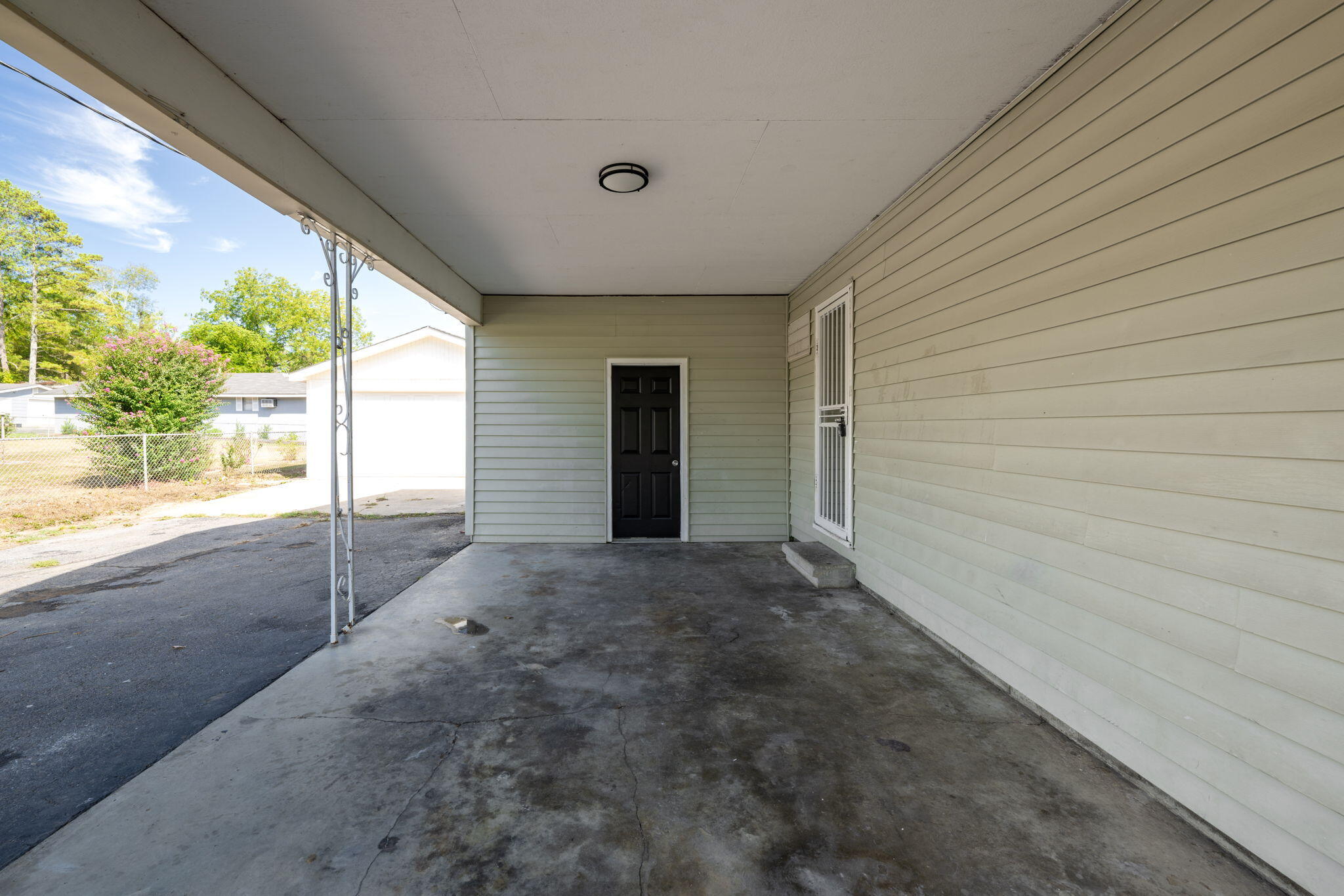 704 Shelly Lane