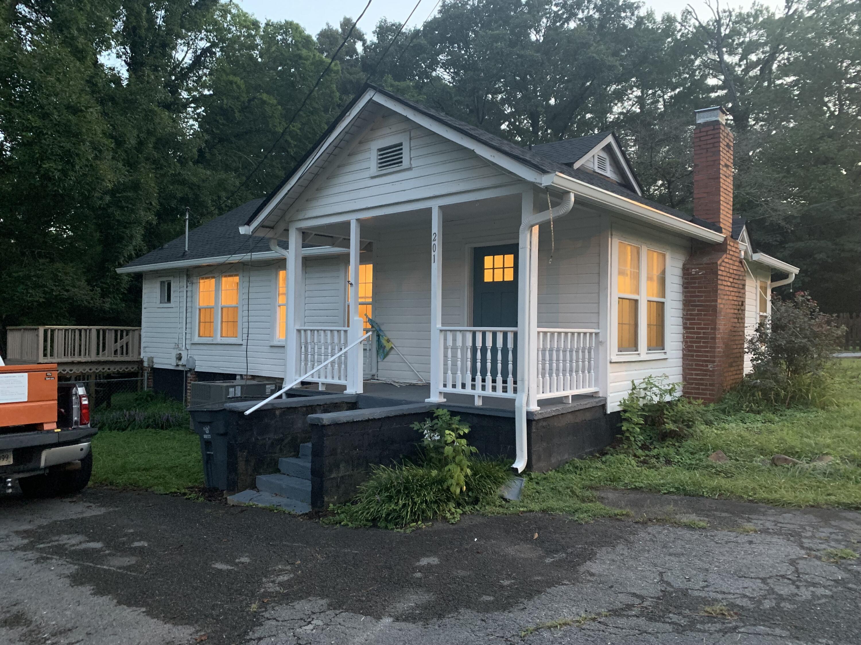 201 Park Street, LaFayette