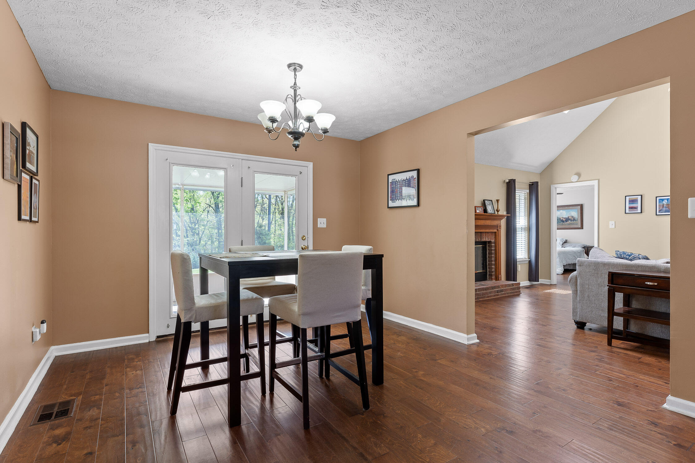 140 Scenic Circle