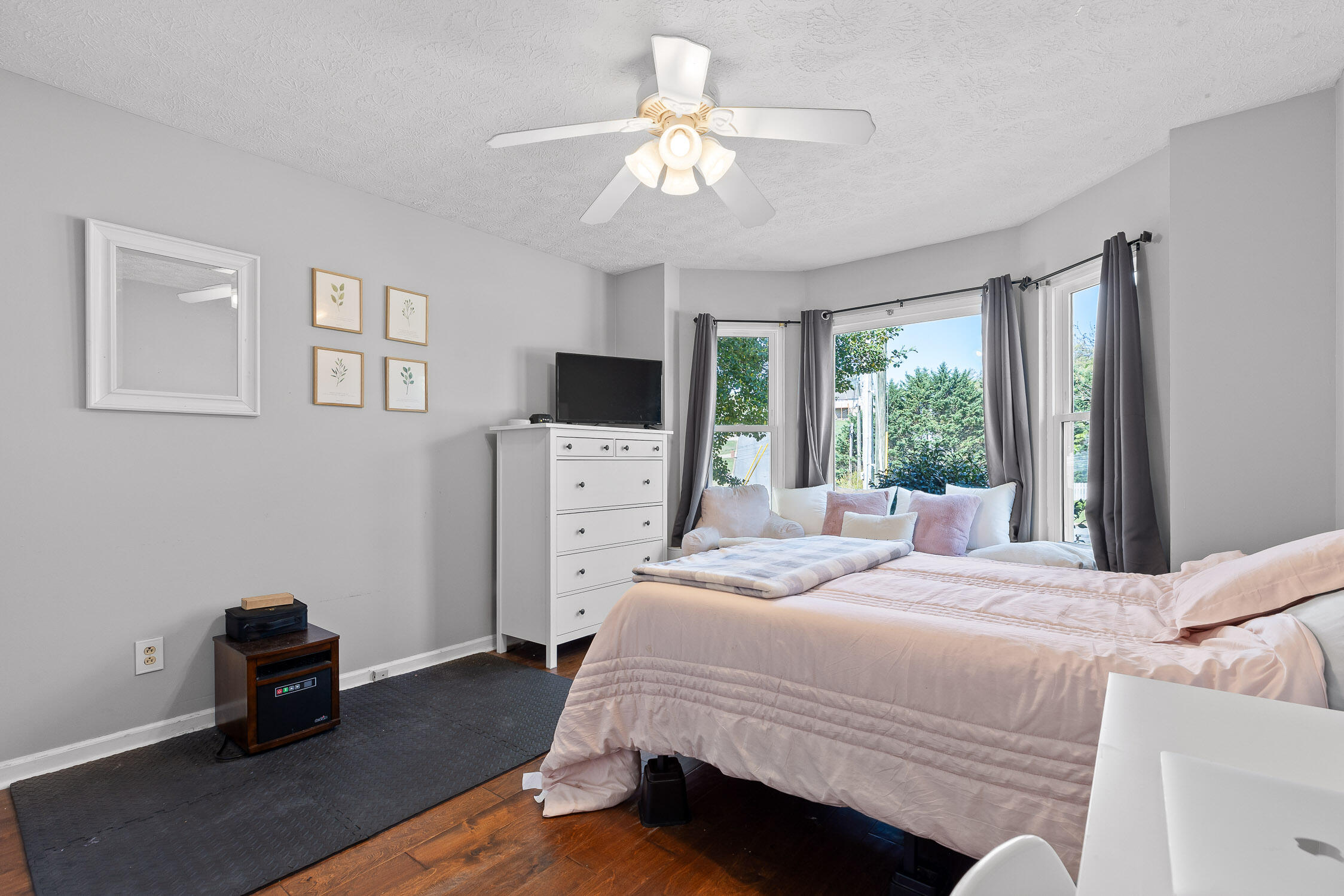 140 Scenic Circle