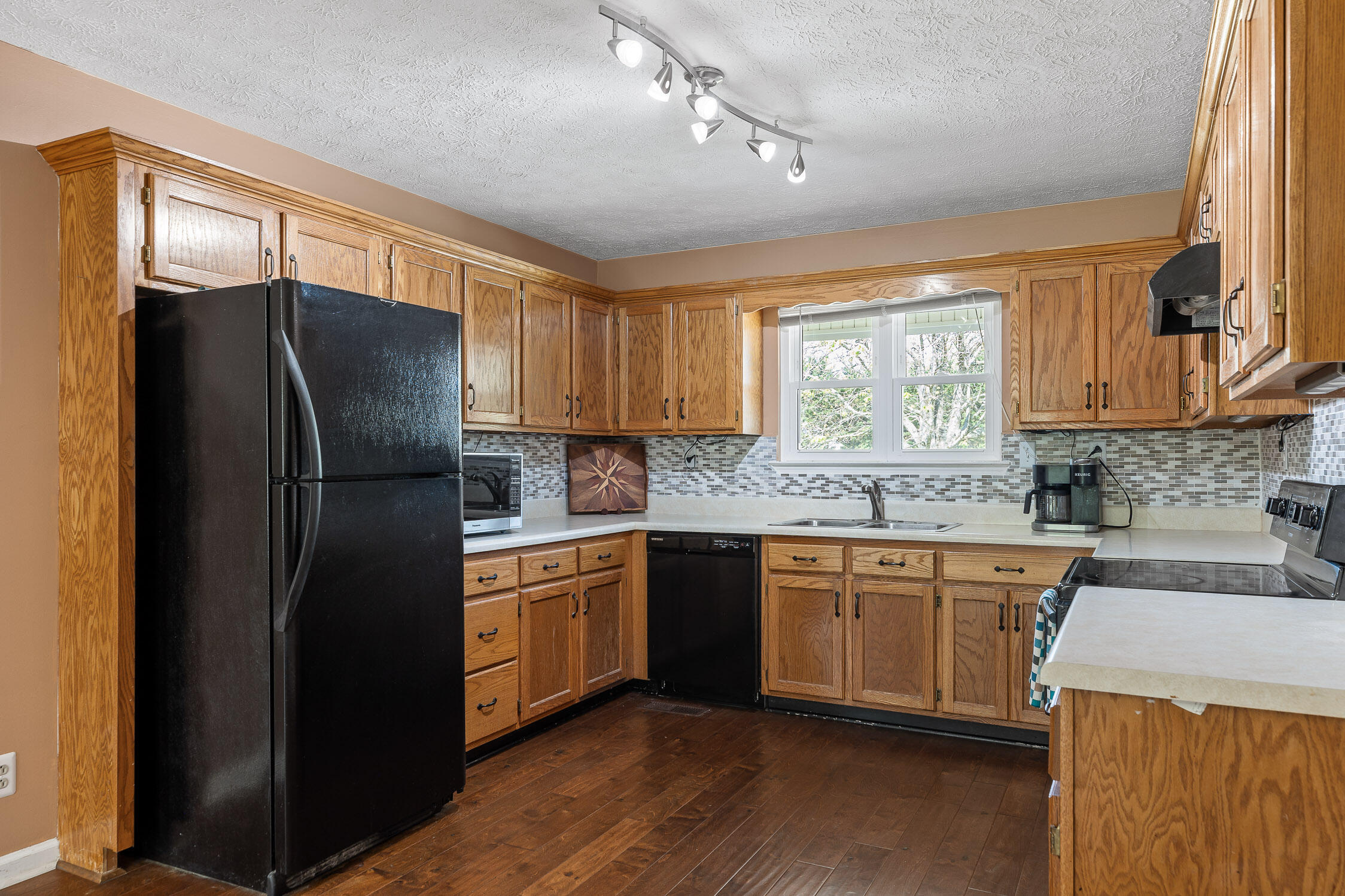 140 Scenic Circle