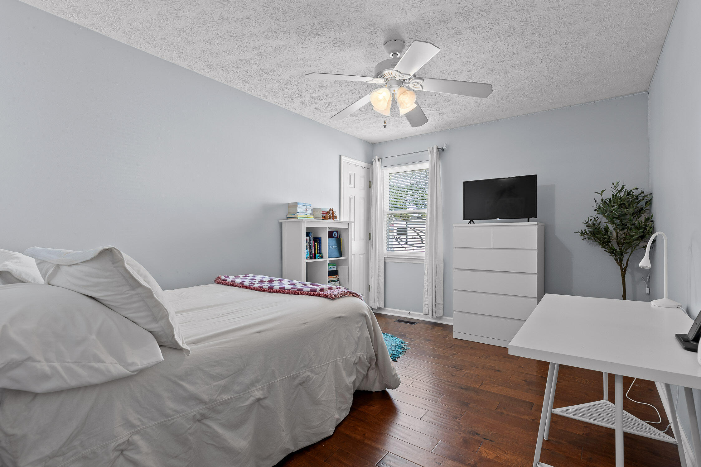 140 Scenic Circle