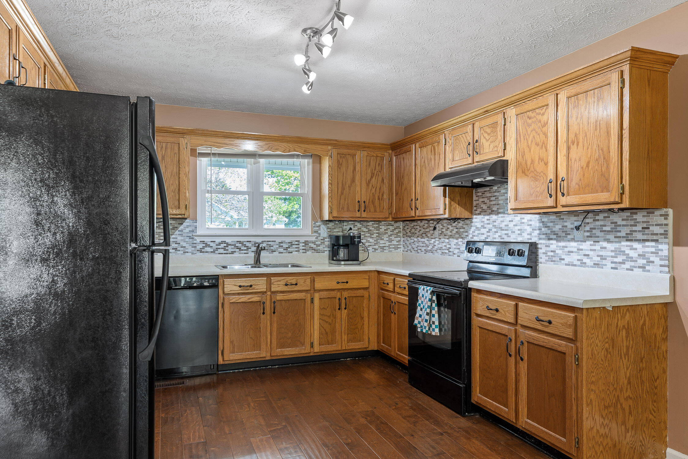 140 Scenic Circle