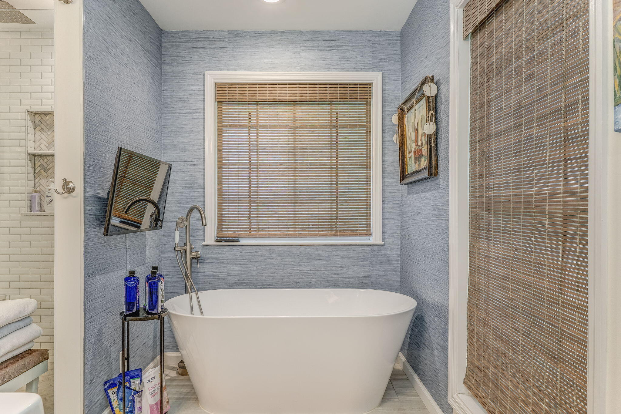 201 N Tibbs Road