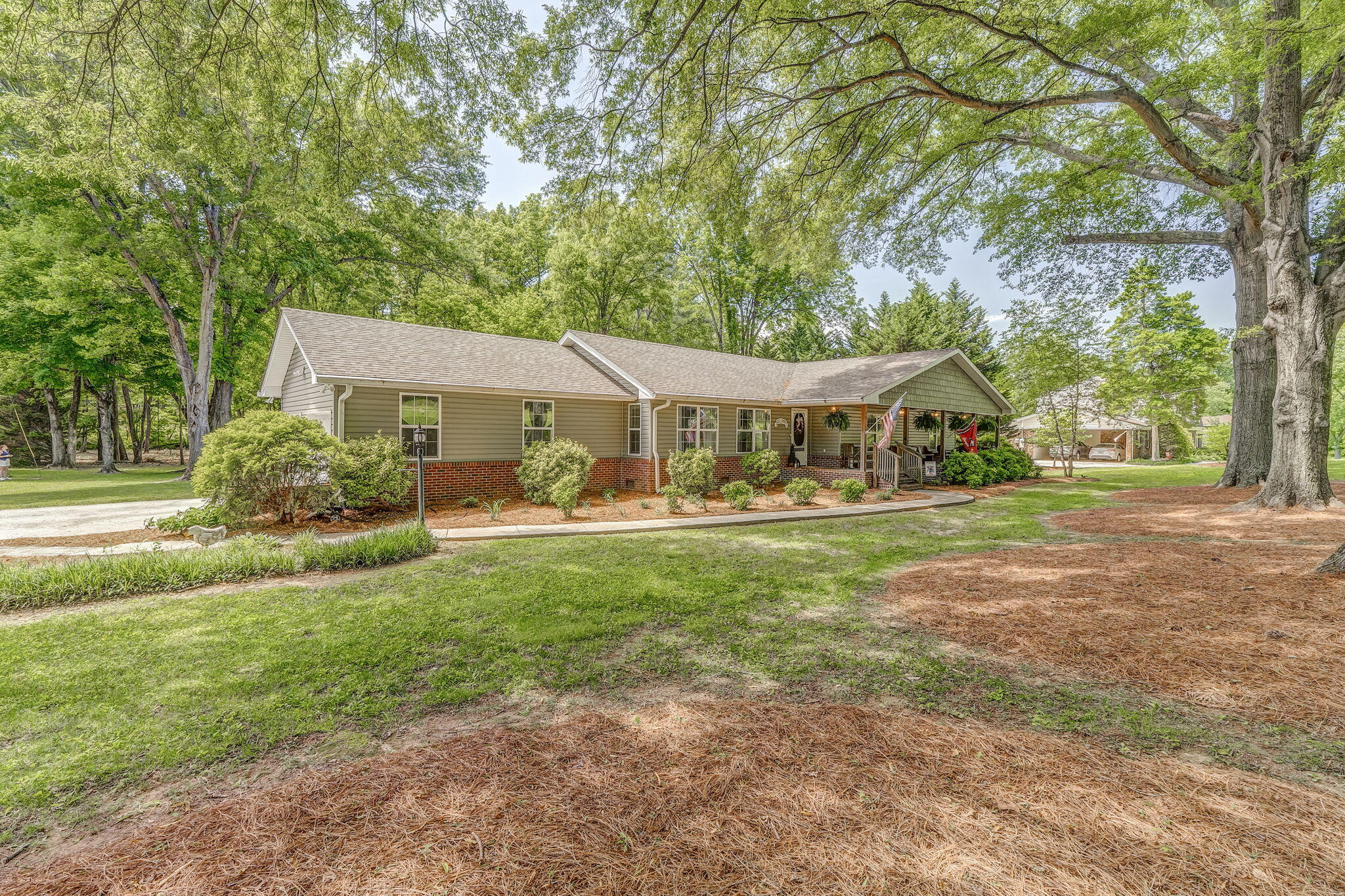 201 N Tibbs Road