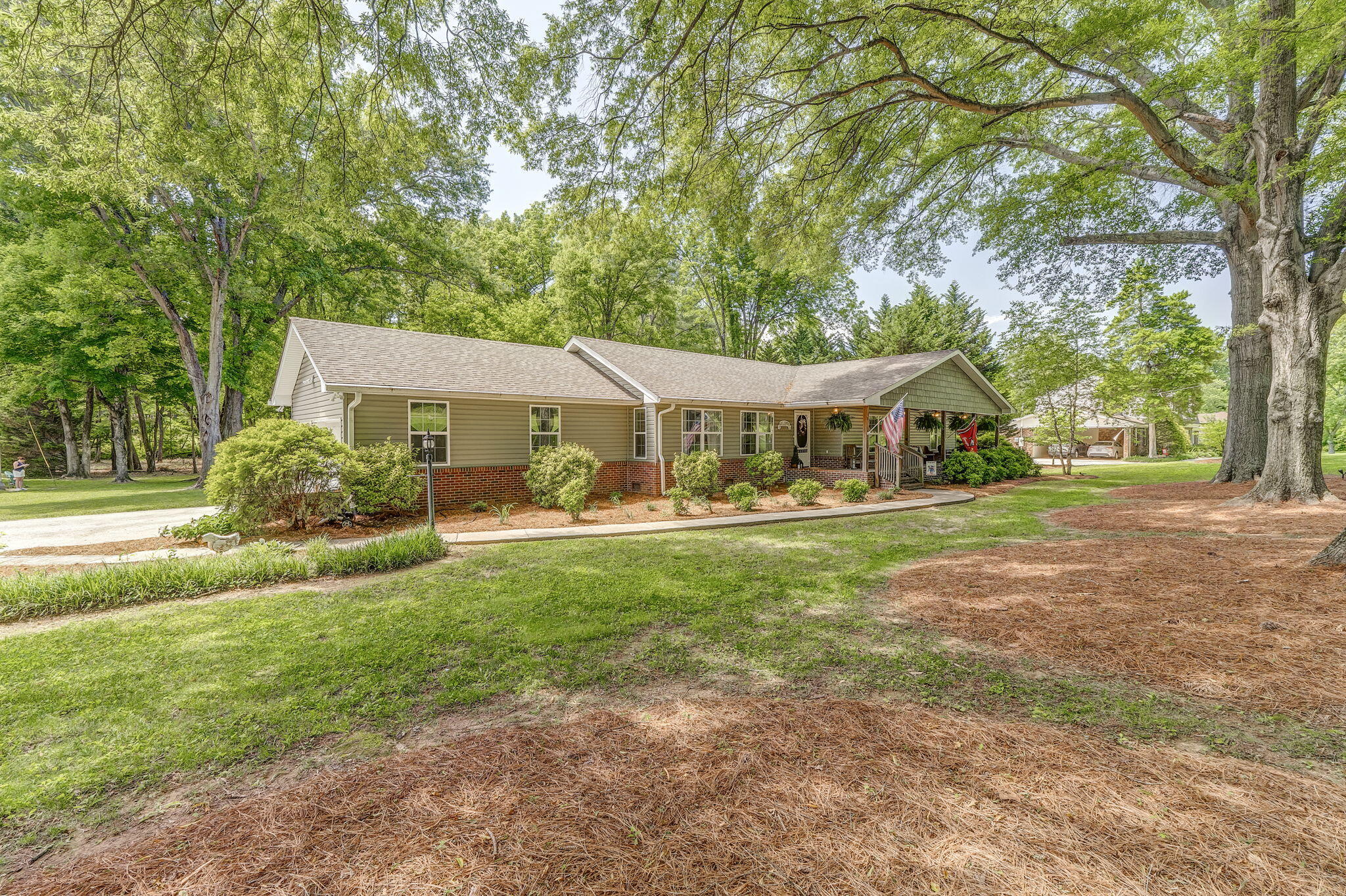 201 N Tibbs Road