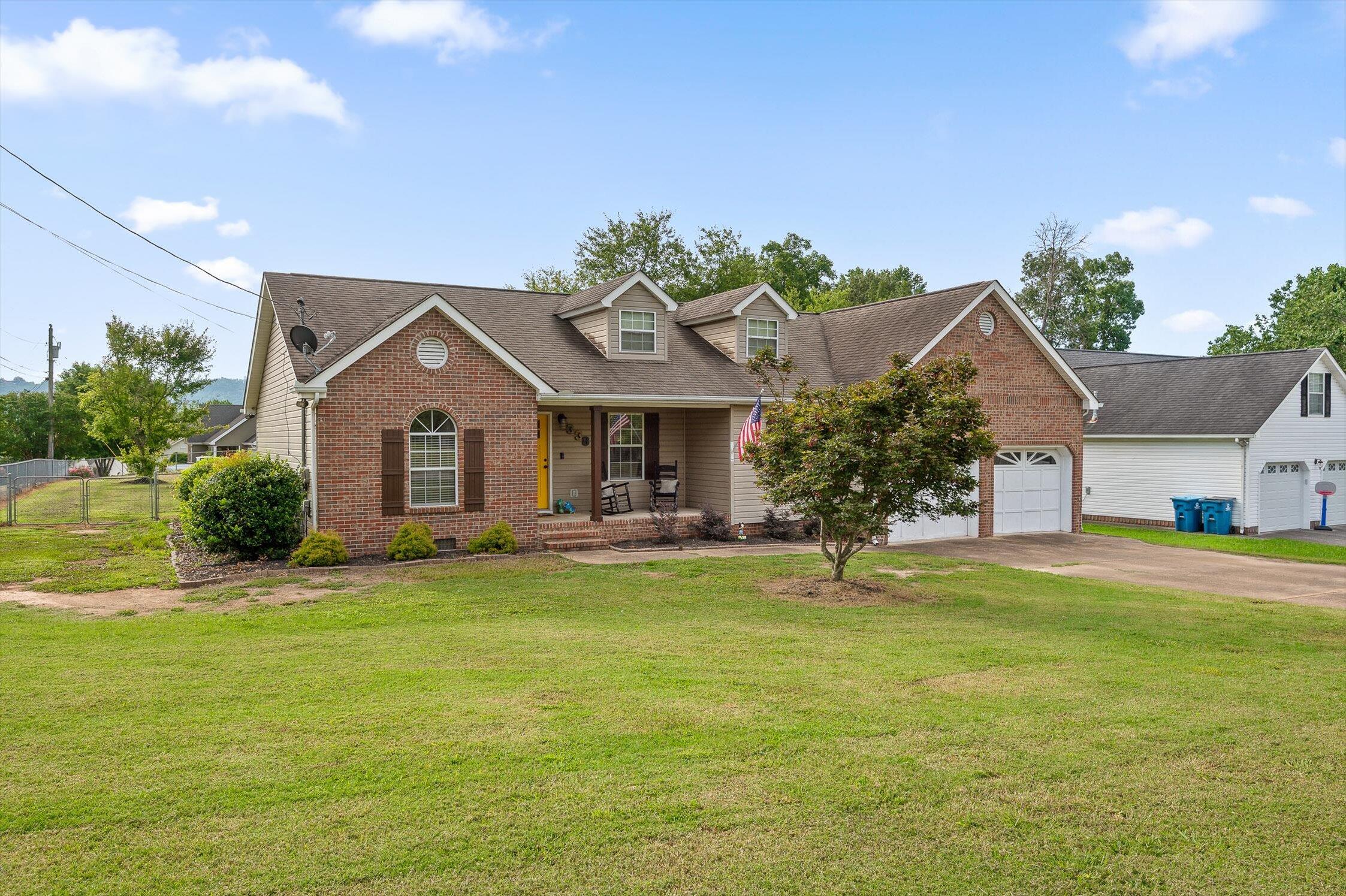 338 Chapman Road