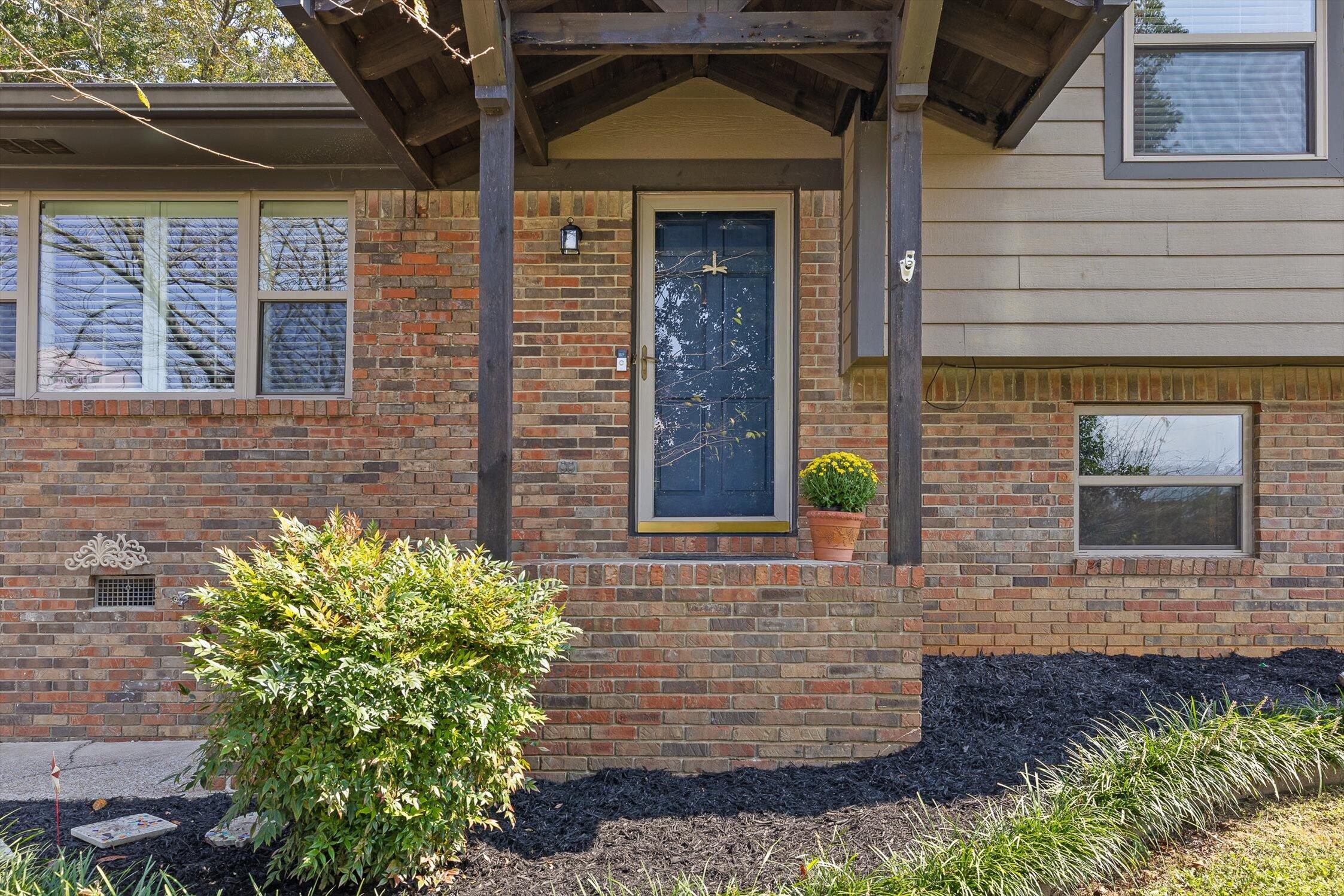 316 Townsend Circle
