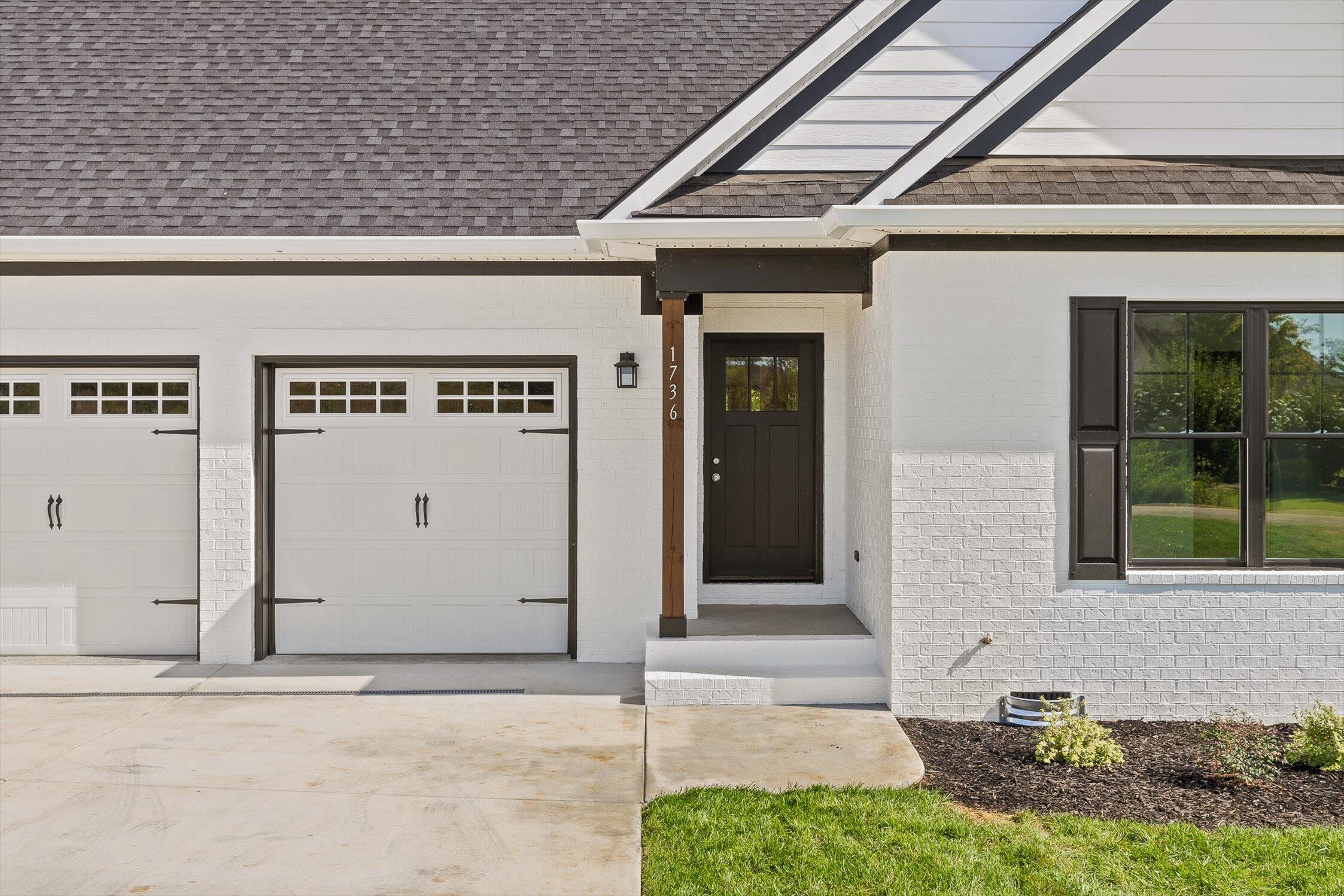 1736 Gray Road