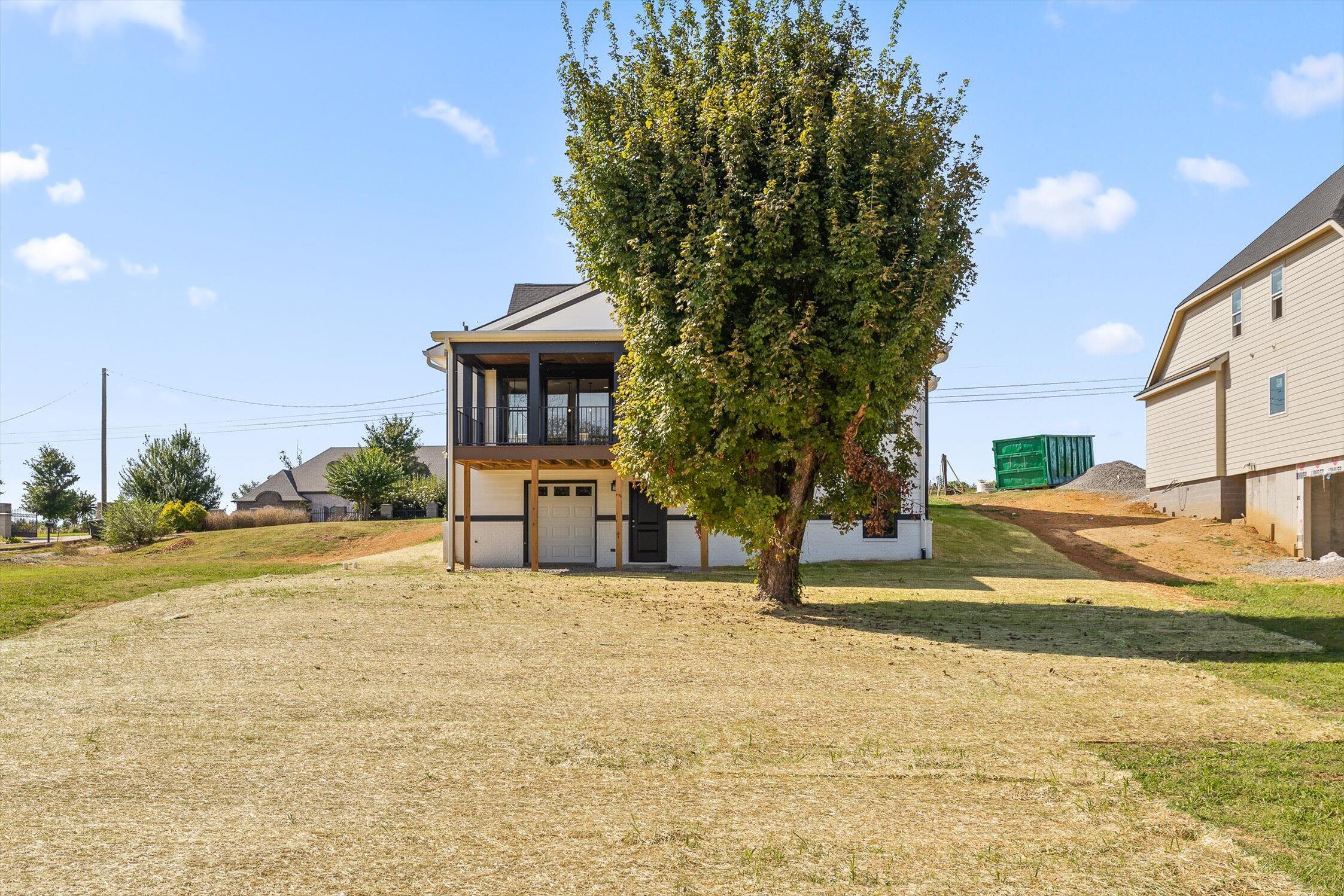 1736 Gray Road
