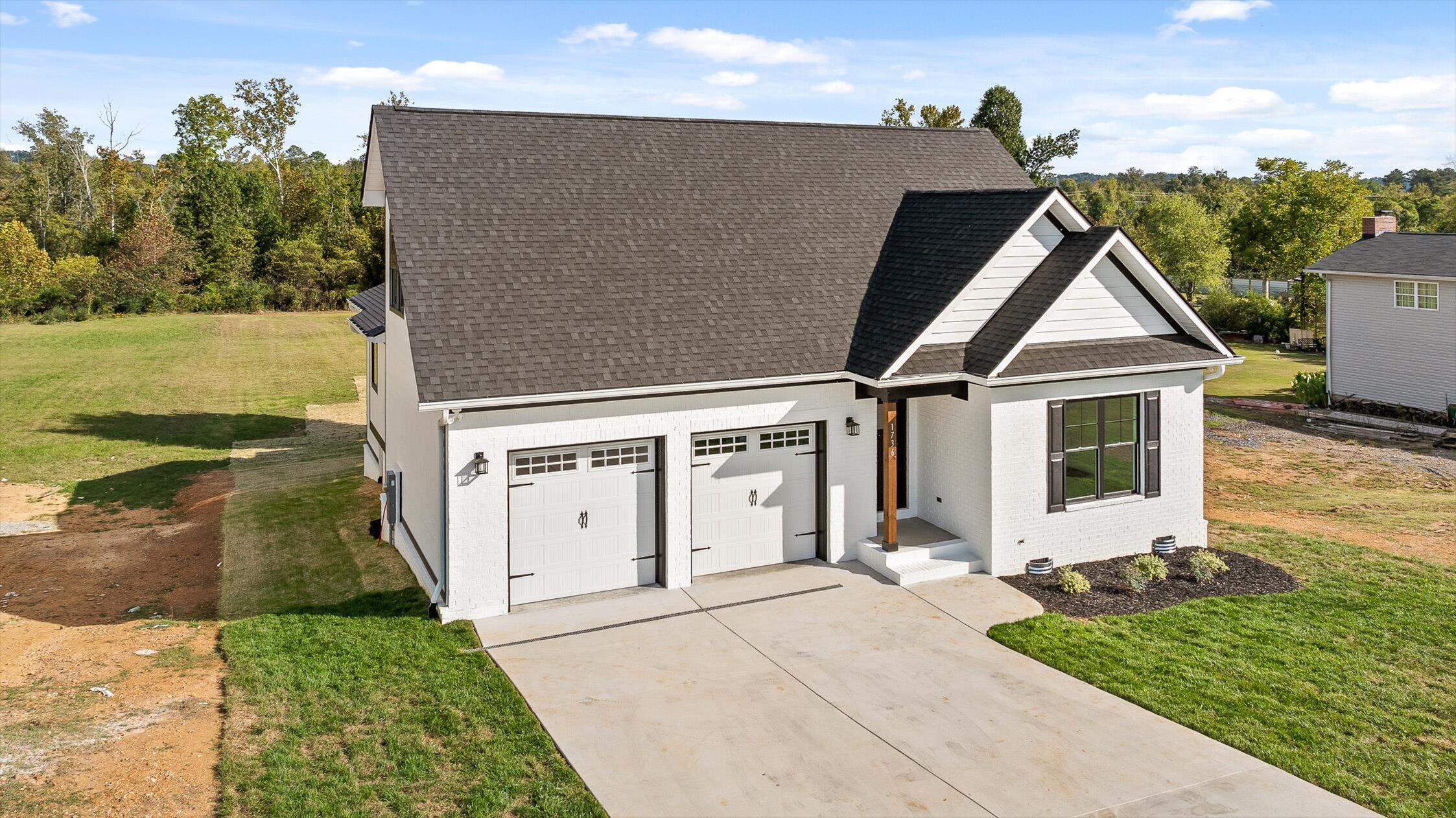1736 Gray Road