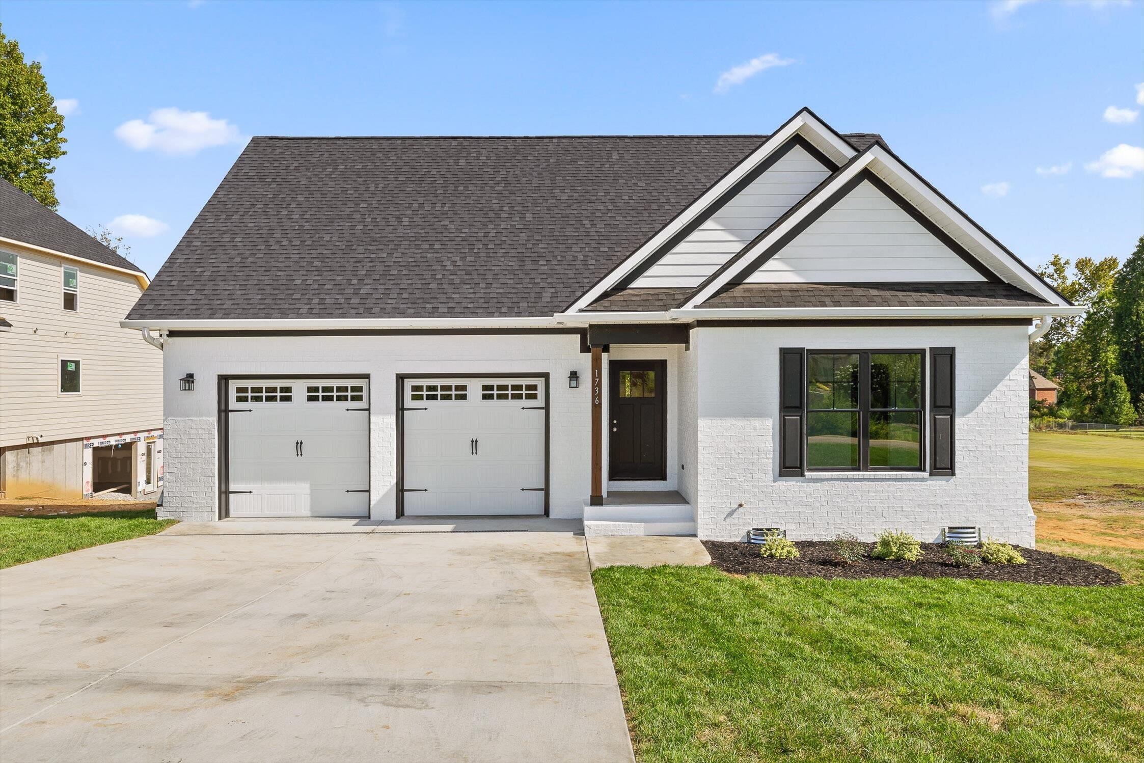 1736 Gray Road