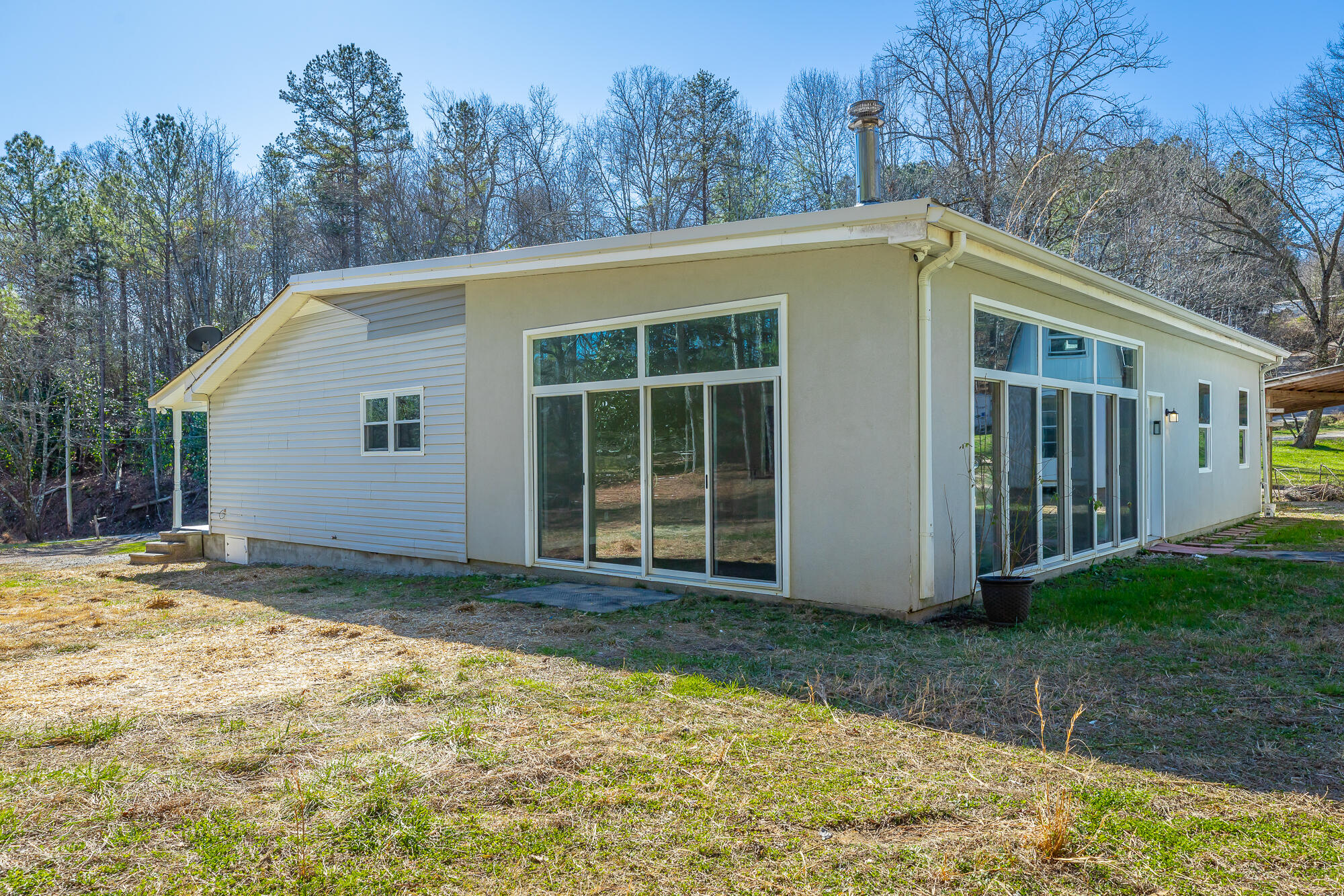 58 Old Trion Road, LaFayette