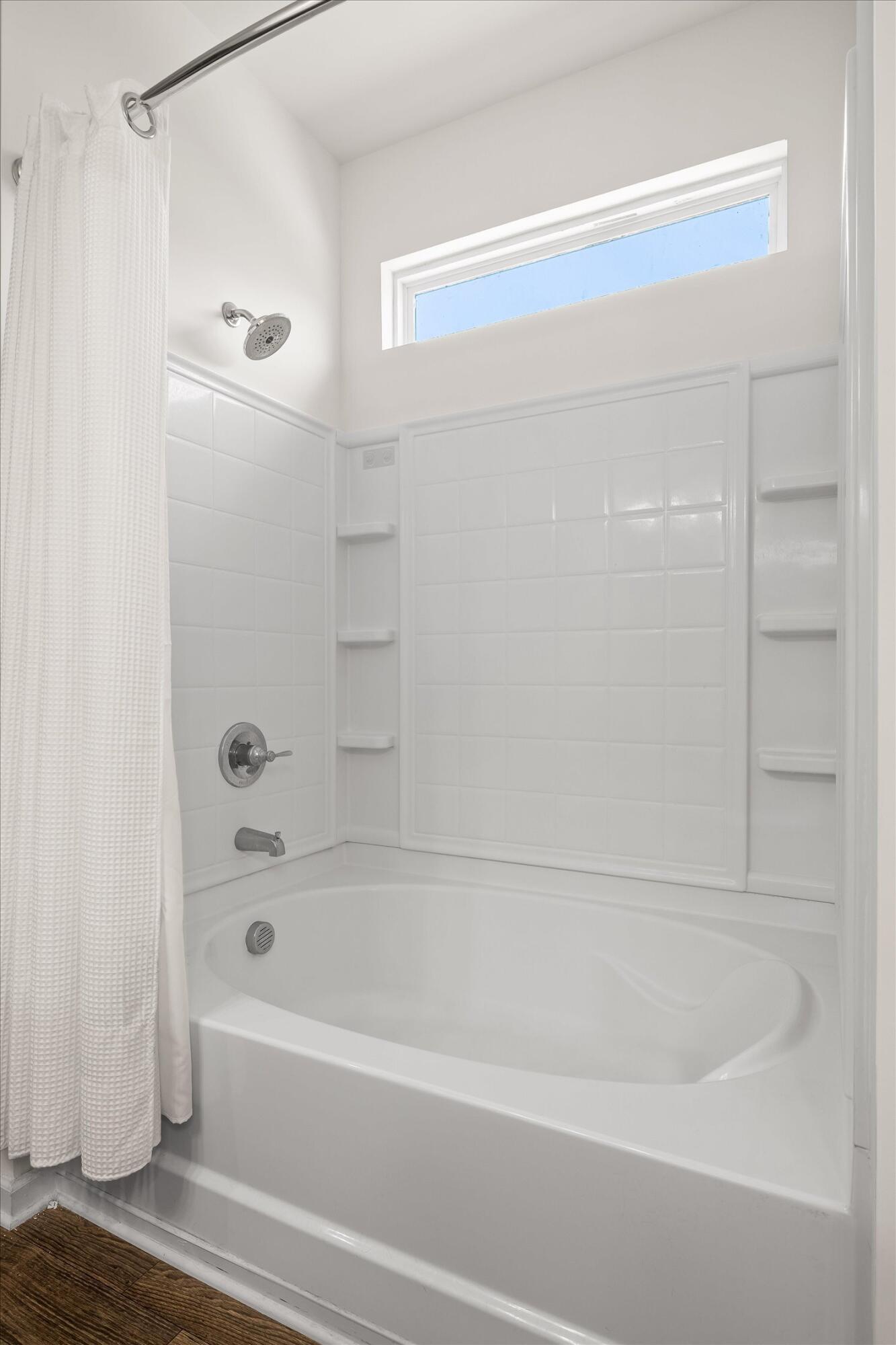 637 Collington Circle