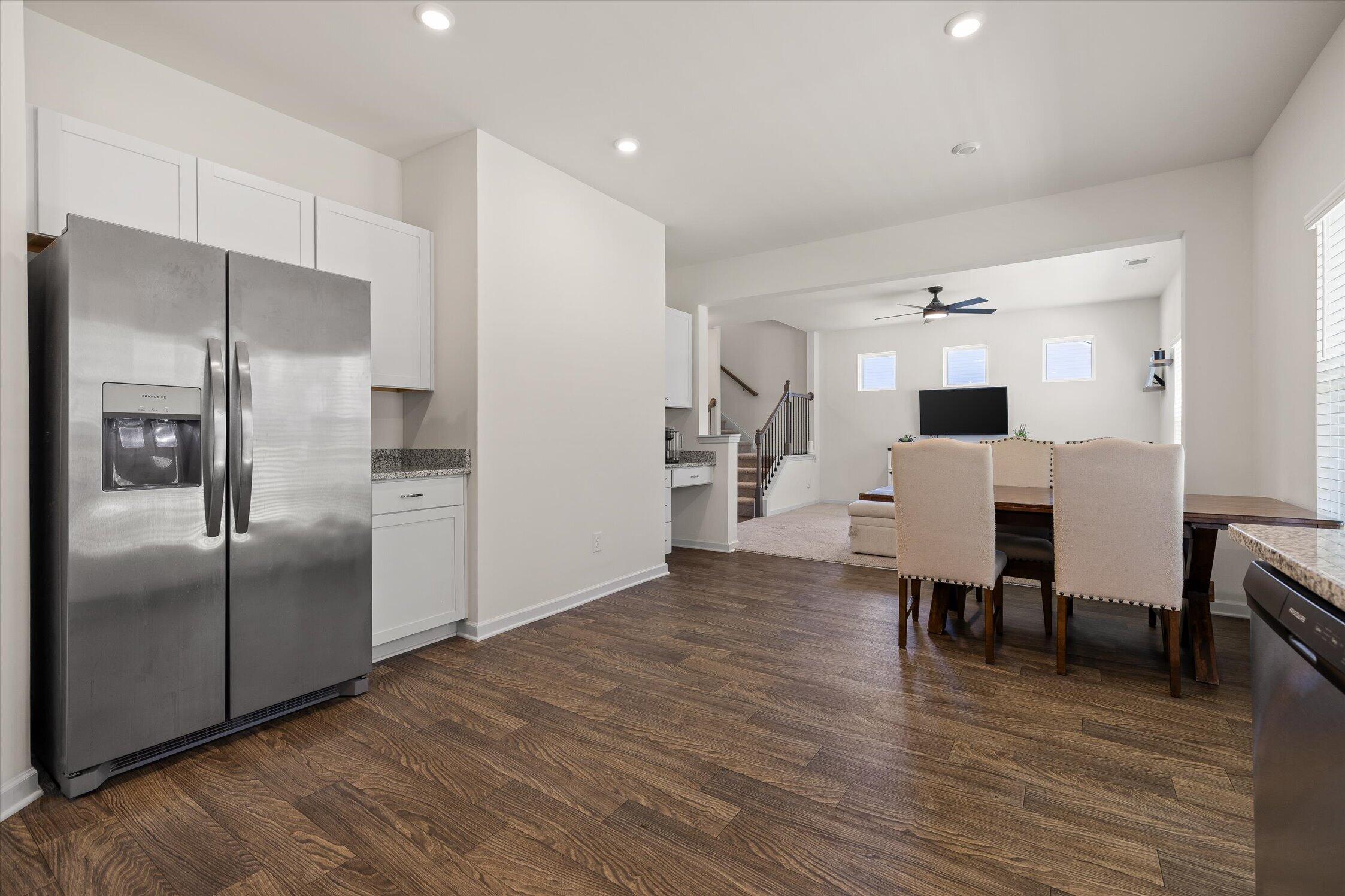 637 Collington Circle