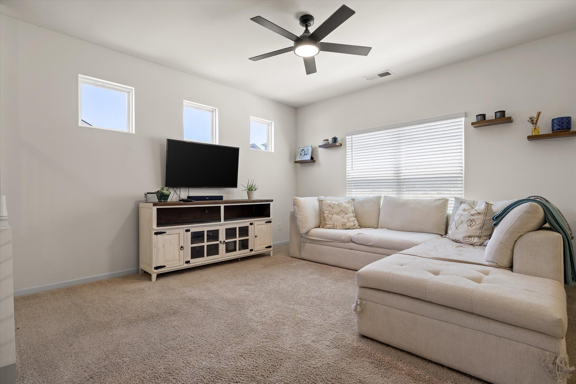 637 Collington Circle